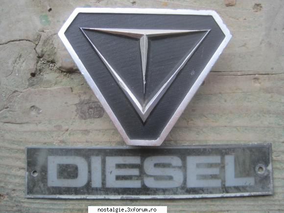 t.v. - 1 buc
diesel - 1 buc diverse embleme