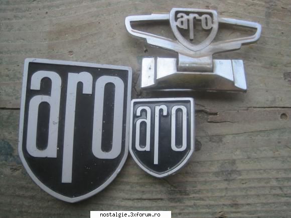 aro mare - 1 buc
aro mic    - 1 buc
aro capota- 1 buc diverse embleme
