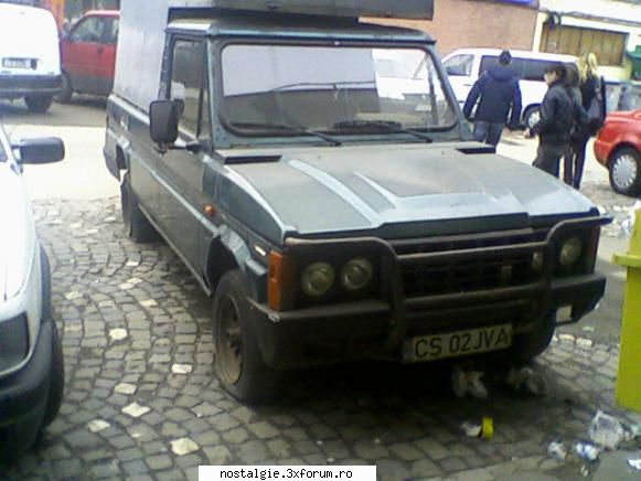 o camioneta aro 10 care ocupa candva un loc de parcare in zona poze cu aro 10