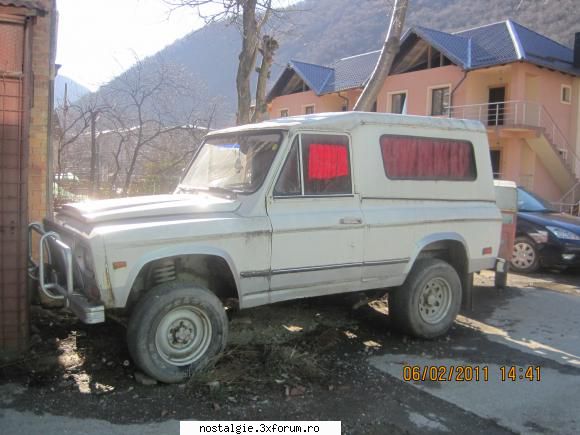 un aro 243 model vechi, vazut de mine la baile herculane, pacat ca este uitat langa un bloc.. poze