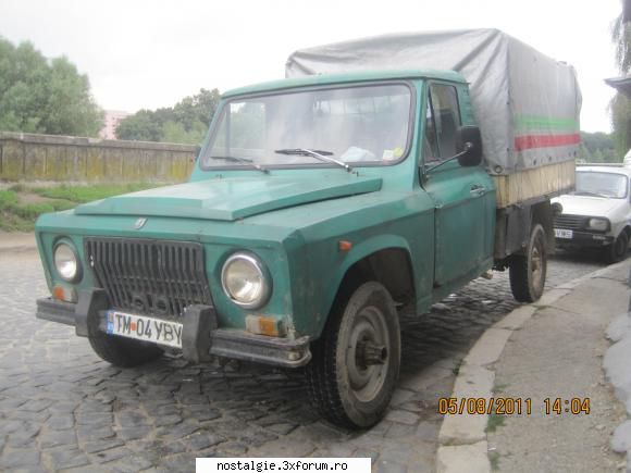 camioneta aro 320 vazuta la piata din lugoj, model vechi si rar. poze cu aro 24x