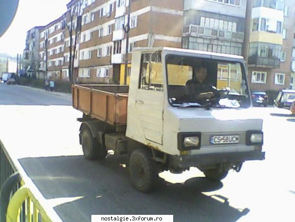 cel de-al doielea, sper sa il prind odata sa ii fac poza si cu asta a fost revopsit in alb. poze cu