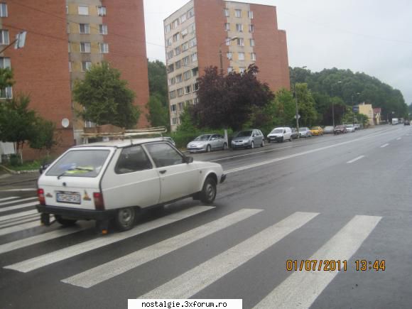 un oltcit care pleaca la drum incarcat  :zzz: poze cu oltcit