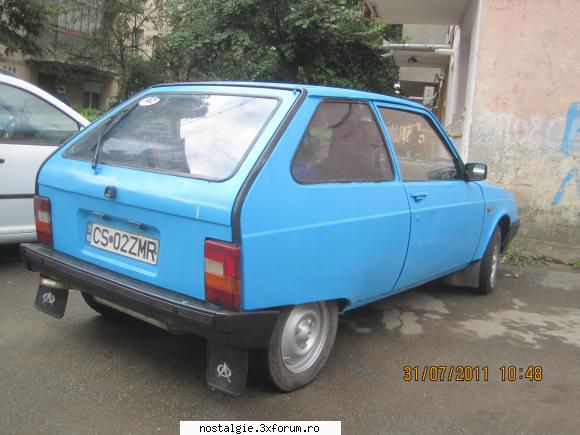 imi place culoarea asta pe masinile vechi..  :) poze cu oltcit