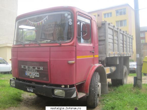 un camion roman care arata bine pentru acest tip de camioane, sunt muncite la greu.. poze cu roman
