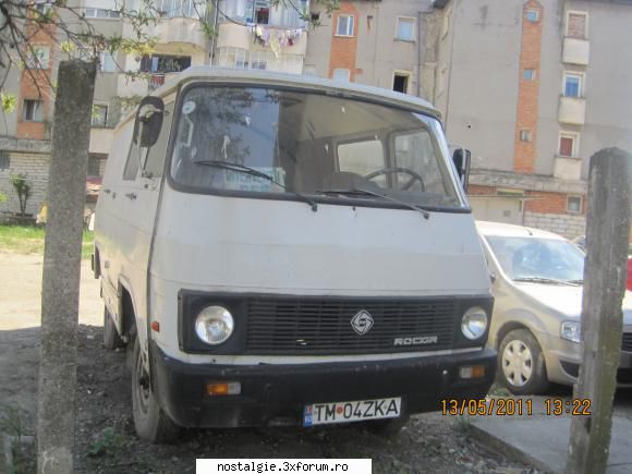 un rocar tv gasit in gara din caransebes care este pentru stiu ce fel de in geam un carton pe care