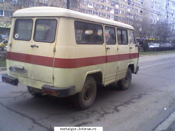 un microbuz tv rocar. poze cu tv/rocar