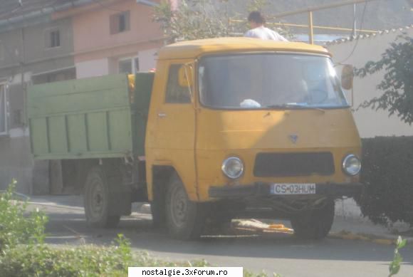 o camioneta tv poze cu tv/rocar