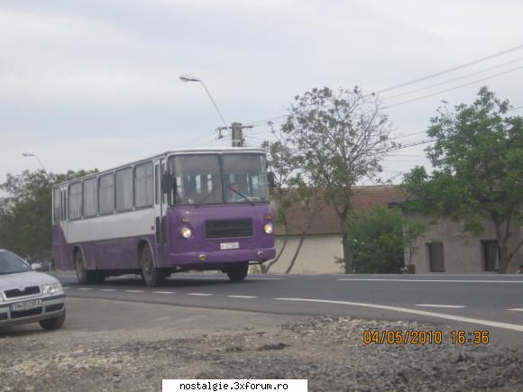 un autobuz roman 111, apartine de armata, l-am surprins anul trecut trecand prin izvin.. poze cu