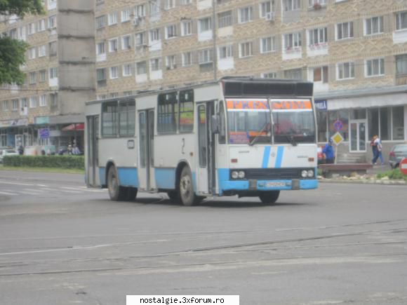 de pe vremea cand circulau.. poze cu autobuze