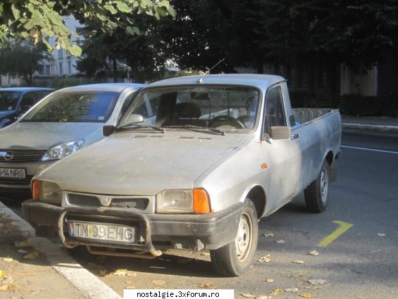 una dintre putinele dacii 1304 in stare buna. poze cu camionete dacia
